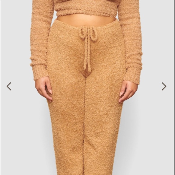 SKIMS cozy knit jogger & wrap top ( sold as a set) - Picture 5 of 12